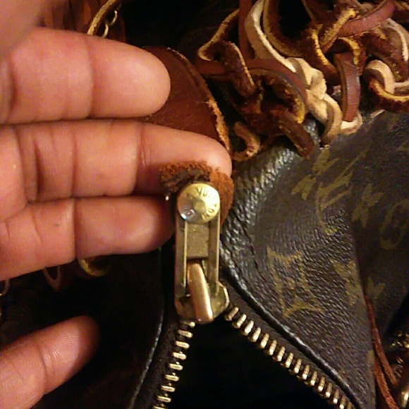 (SOLD)AUTHENTIC LOUIS VUITTON CUSTOM SPEEDY 35 - Picture 5 of 8